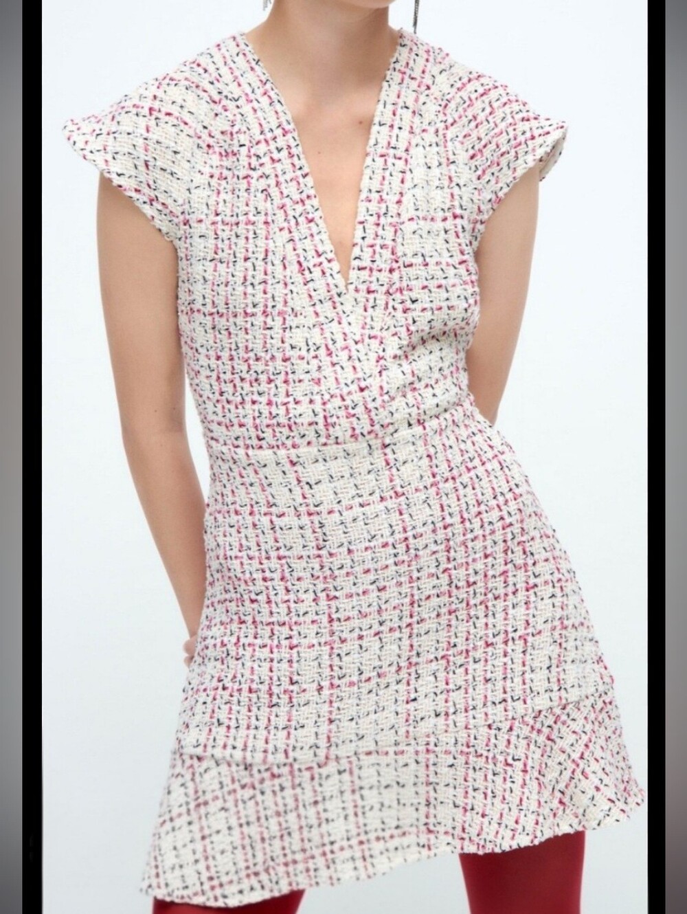 Zara White & Pink Speckle Tweed Mini Dress with Cap Sleeves And V-Neckline
